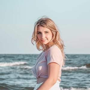 Meet your Posher, Michela